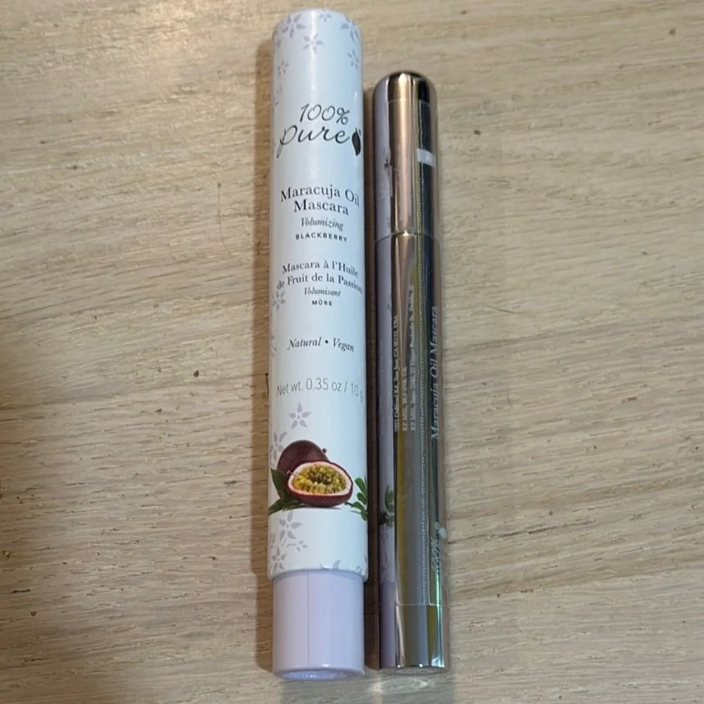 NEW 100% Pure Cosmetics Maracuja Oil Mascara Volumizing color Blackberry